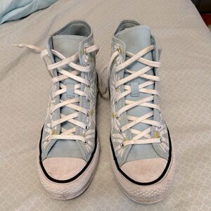 Girls Y4 Chuck Taylor All Stars Tall platform, baby blue and sunflowers:)